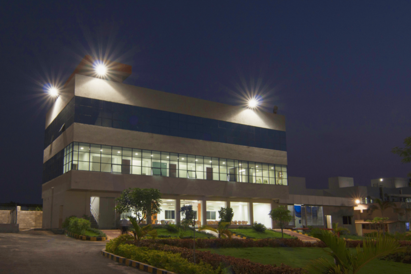 solar flood light with camera14