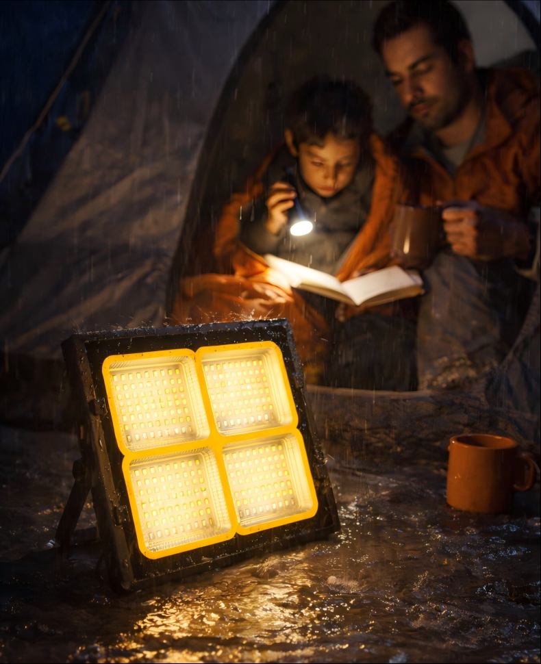 Waterproof Portable Solar Rechargeable Emergency Light 002