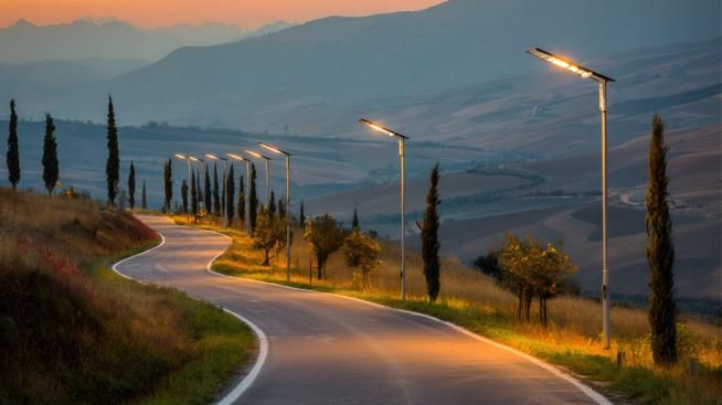 Solar Street Light Supplier Evaluation Checklist: 20 Points B2B Buyers Should Check (2026)